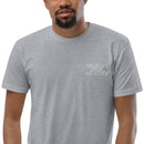 Sneakers Speak, We Listen" -shirt